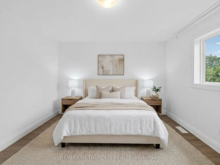 55 Russ St — Photo 10