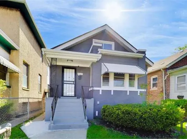 9549 S Calumet Ave, Chicago, IL 60628