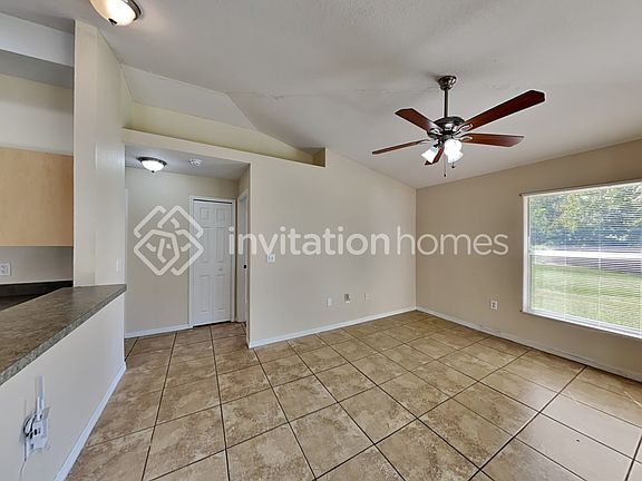 4th image of 429 Mallard Ln