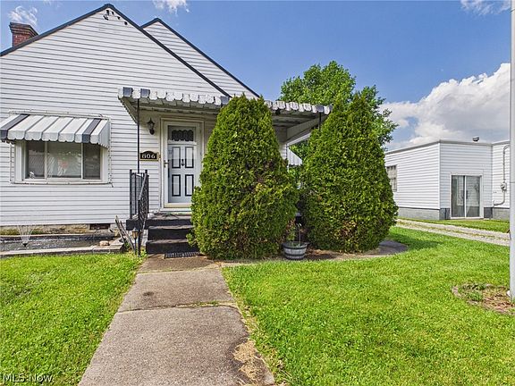 4th image of 806 Elder St