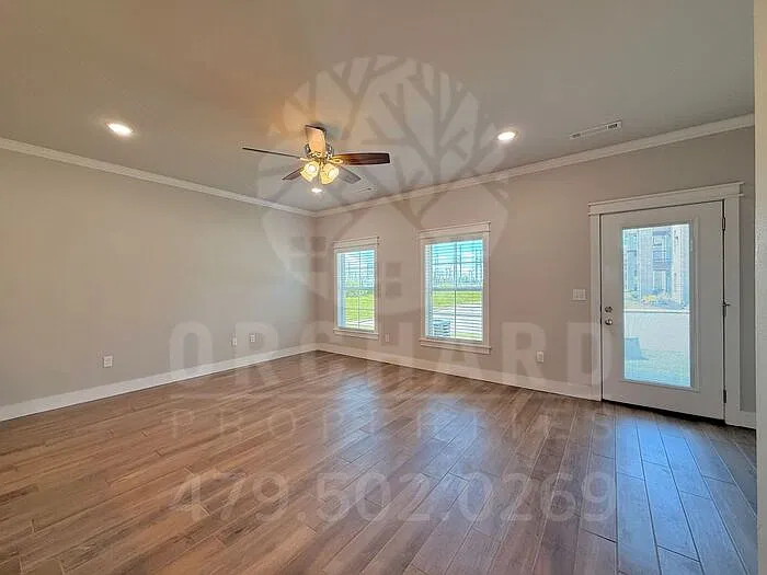 3 bed, 2.5 bath, 1513 sqft, $1,450 — Photo 3