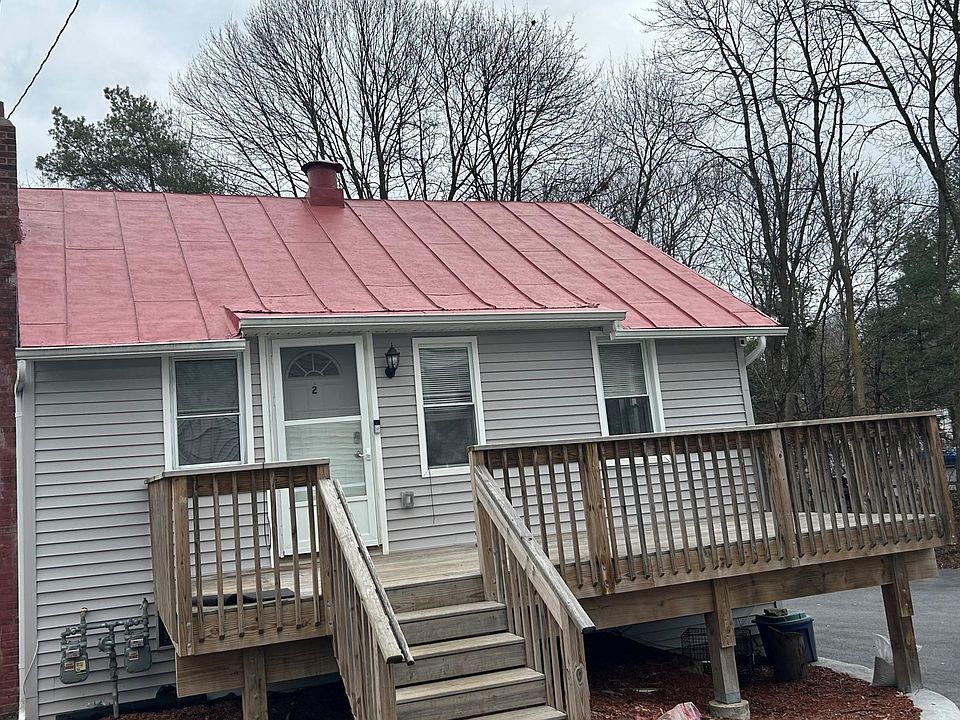 1st image of 4 Milton Ave #2.2
