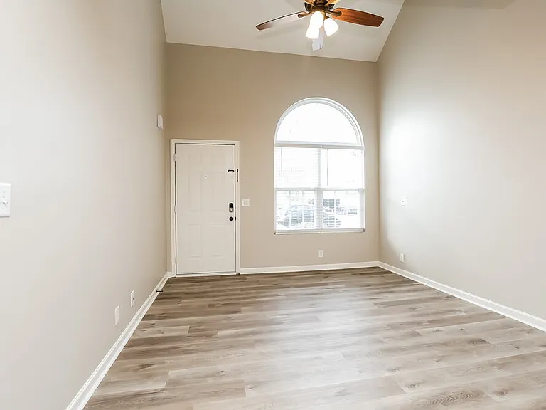 4824 Nina Marie Ave — Photo 4
