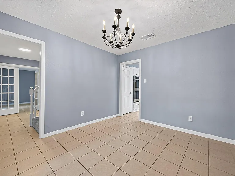 6715 Greenvale Ln — Photo 8