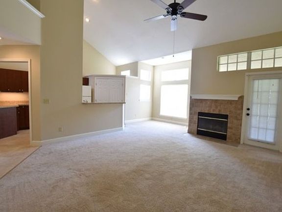3rd image of 1527 Farrindon Cir