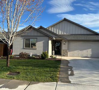 1940 NW Larch Ave, Redmond, OR, 97756