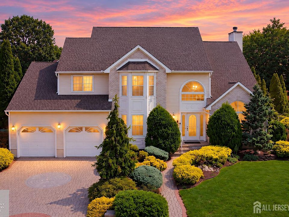 1st image of 41 Highpointe Way