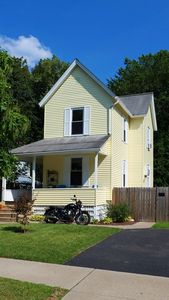 328 Linden St, Holyoke, MA, 01040
