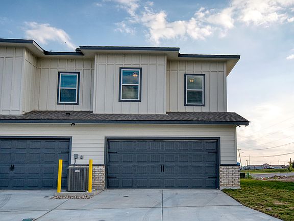 2nd image of 1602 Lummus Dr #1