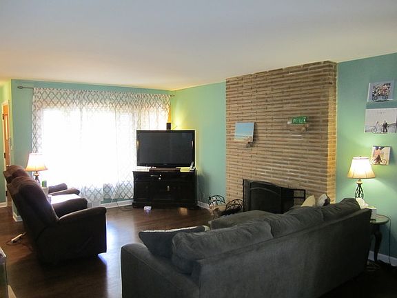 3rd image of 5022 Fargo Ave