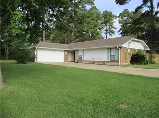 6540 Melody Ln, Pineville, LA 71360