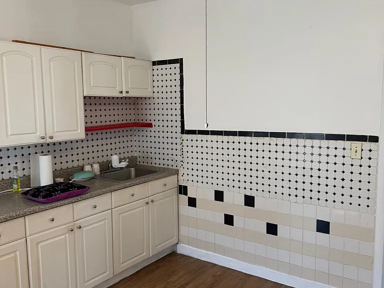 130 Montclair Ave #1 — Photo 3