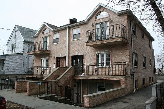 1st image of 2214 98th St