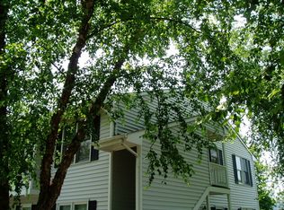 46 Junco Ct, Three Bridges, NJ 08887