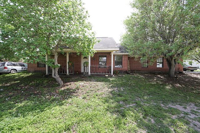 1st image of 504 Cactus Ln