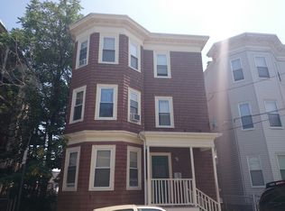 6 Raven St, Dorchester, MA 02125