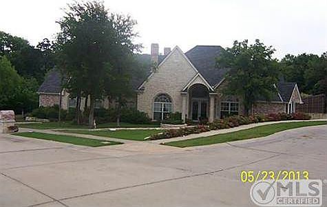 2nd image of 3032 Rolling Wood Ln