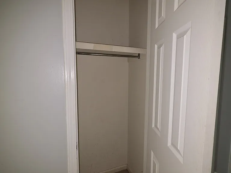 504 Martha Dr — Photo 15