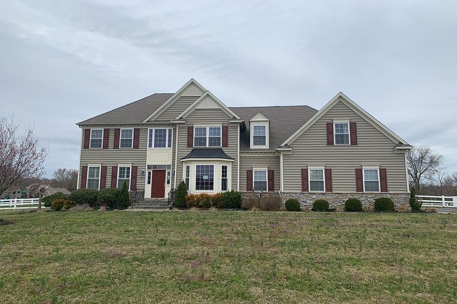 1st image of 316 Freedom Ln