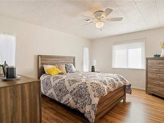 5th image of 8200 Highpoint Blvd
