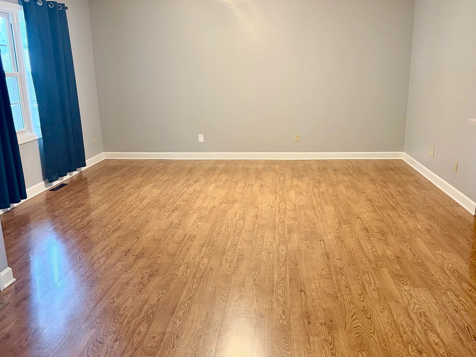 4 bed, 2232 sqft, $2,350 — Photo 2