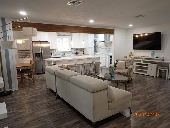 2nd image of 4715 Blueberry Hill Dr