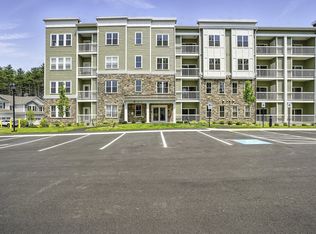 4 Winslow Ln #411, Grafton, MA 01536