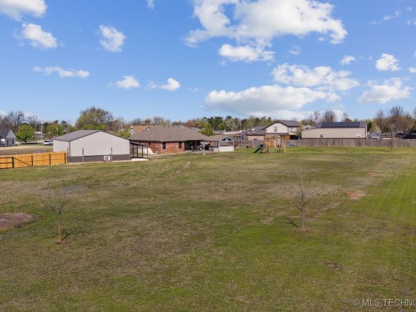 11855 Willow Cir, Collinsville, OK 74021