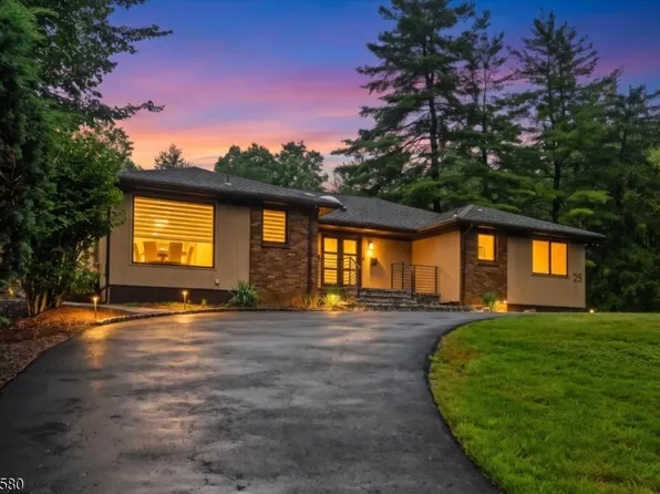 25 N Hillside Ave, Livingston Twp., NJ 07039