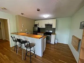 304 E 33rd St #24 — Photo 2