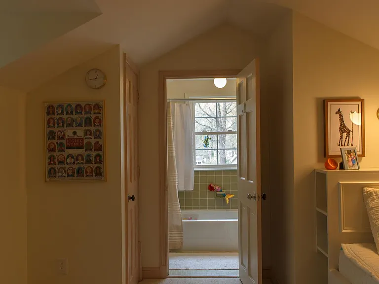 10 Robin St NW — Photo 13