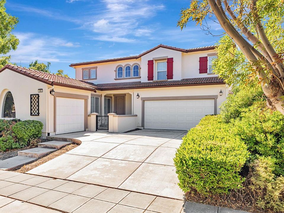 1st image of 202 W Fauna Ave