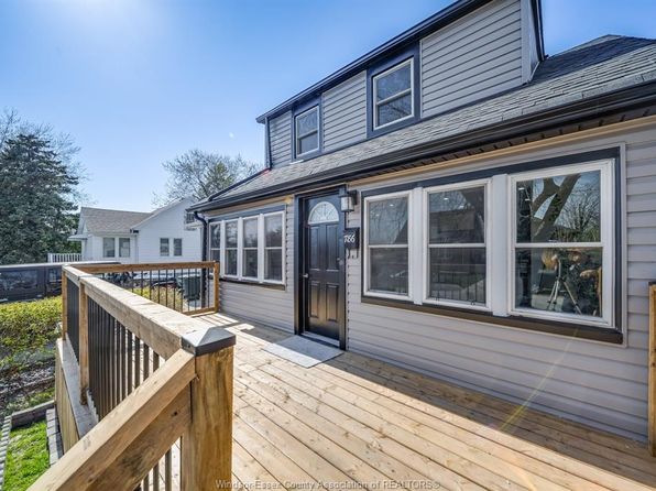 786 Hildegarde St, Windsor, ON N8X 2Z8