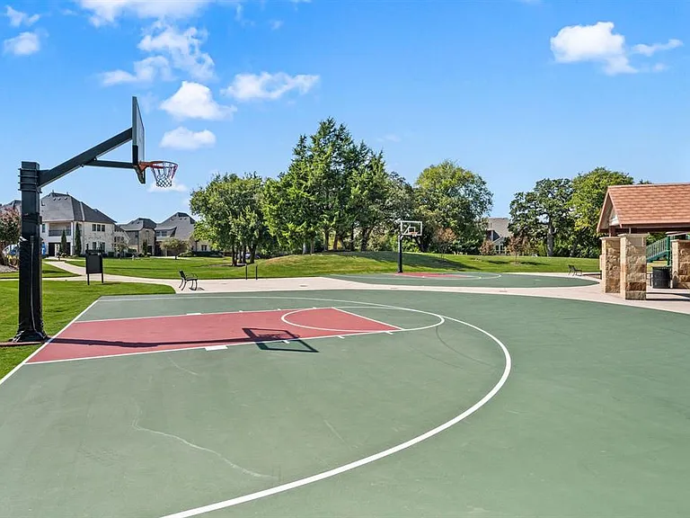 908 Lake Carillon Ln — Photo 37