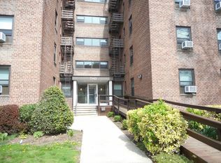 7363 Bell Blvd, Bayside, NY 11364