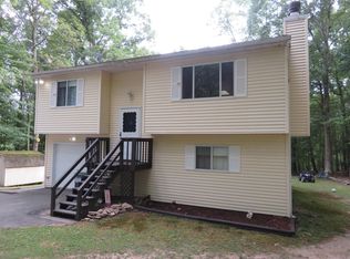 534 Chancellor Rd, East Stroudsburg, PA 18302