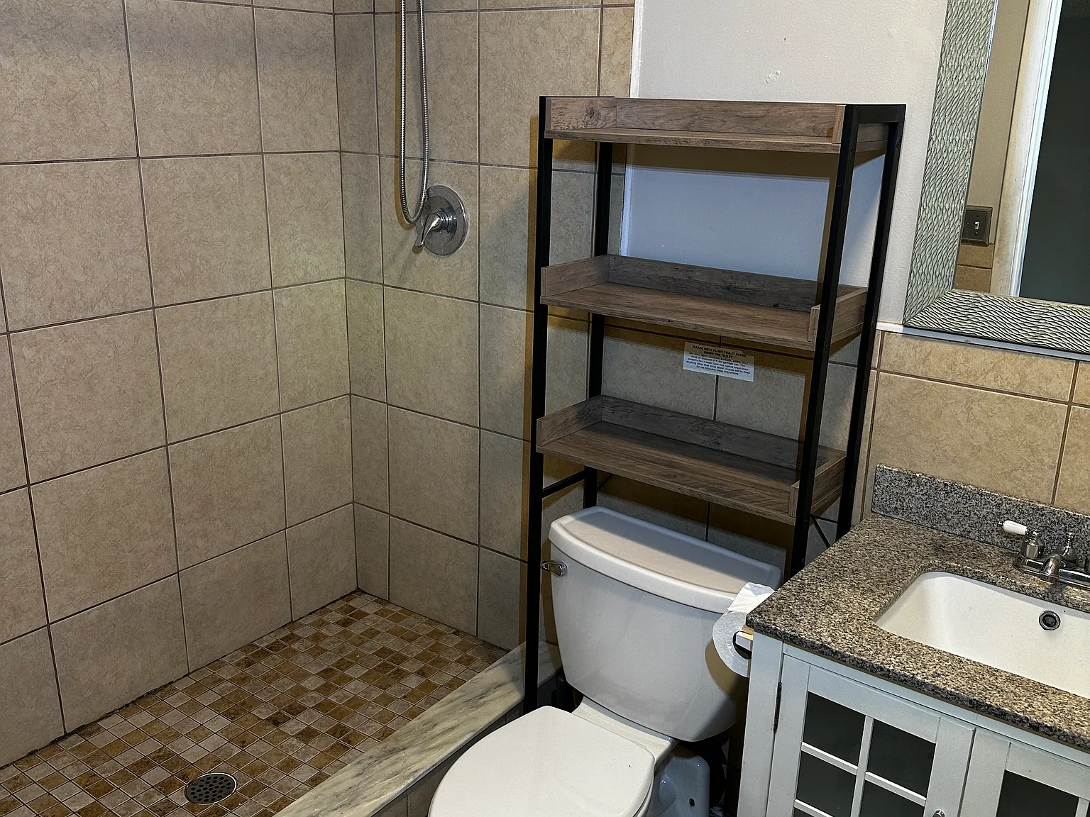 2 bed, 750 sqft, $1,995 — Photo 4