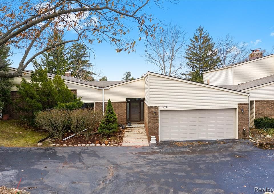 1st image of 4244 Wabeek Lake Dr S #1