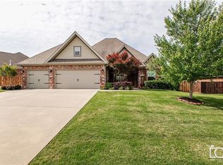 8175 Buona Sera St, Springdale, AR 72762