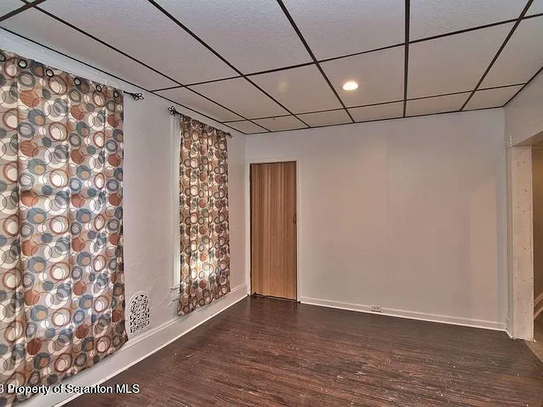 1418 Capouse Ave — Photo 14