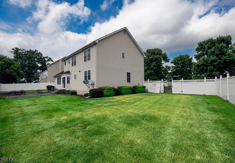 29 Vocisano Ct — Photo 46