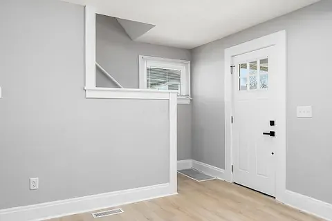 271 S Terrace Ave — Photo 18