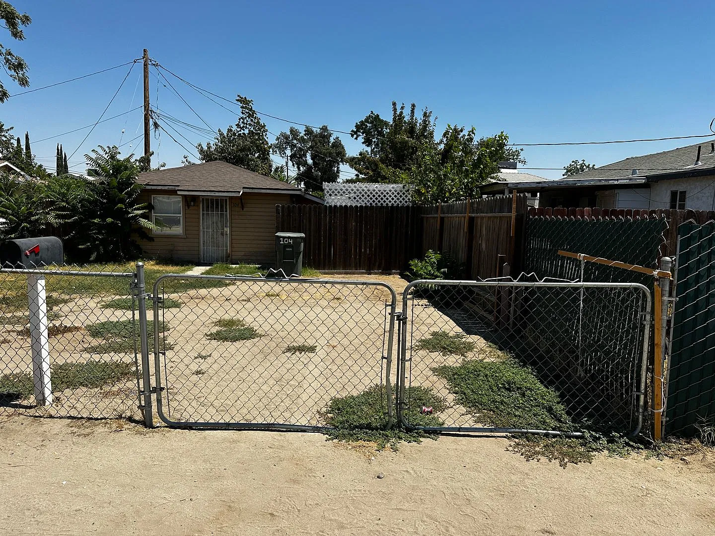 HOUSE — Photo 1