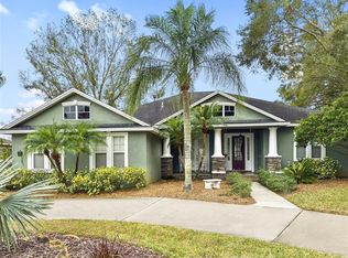 1515 Camphor Cove Dr, Lutz, FL 33549
