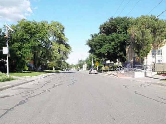 5th image of 523 Hoover Ave