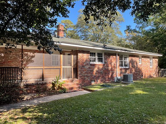 Screened Porch and Backyard
