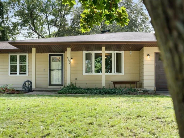 5697 Modernaire Street, Fitchburg, WI 53711
