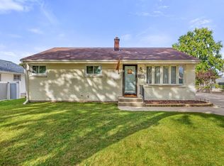 2875 S 96th St, Milwaukee, WI 53227