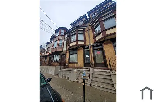 747 W Turner St #3 Photo 1