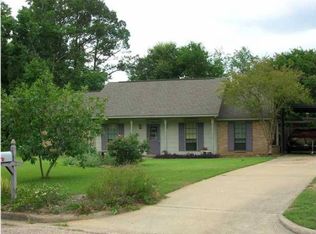 2566 S Cobb Loop Rd, Millbrook, AL 36054